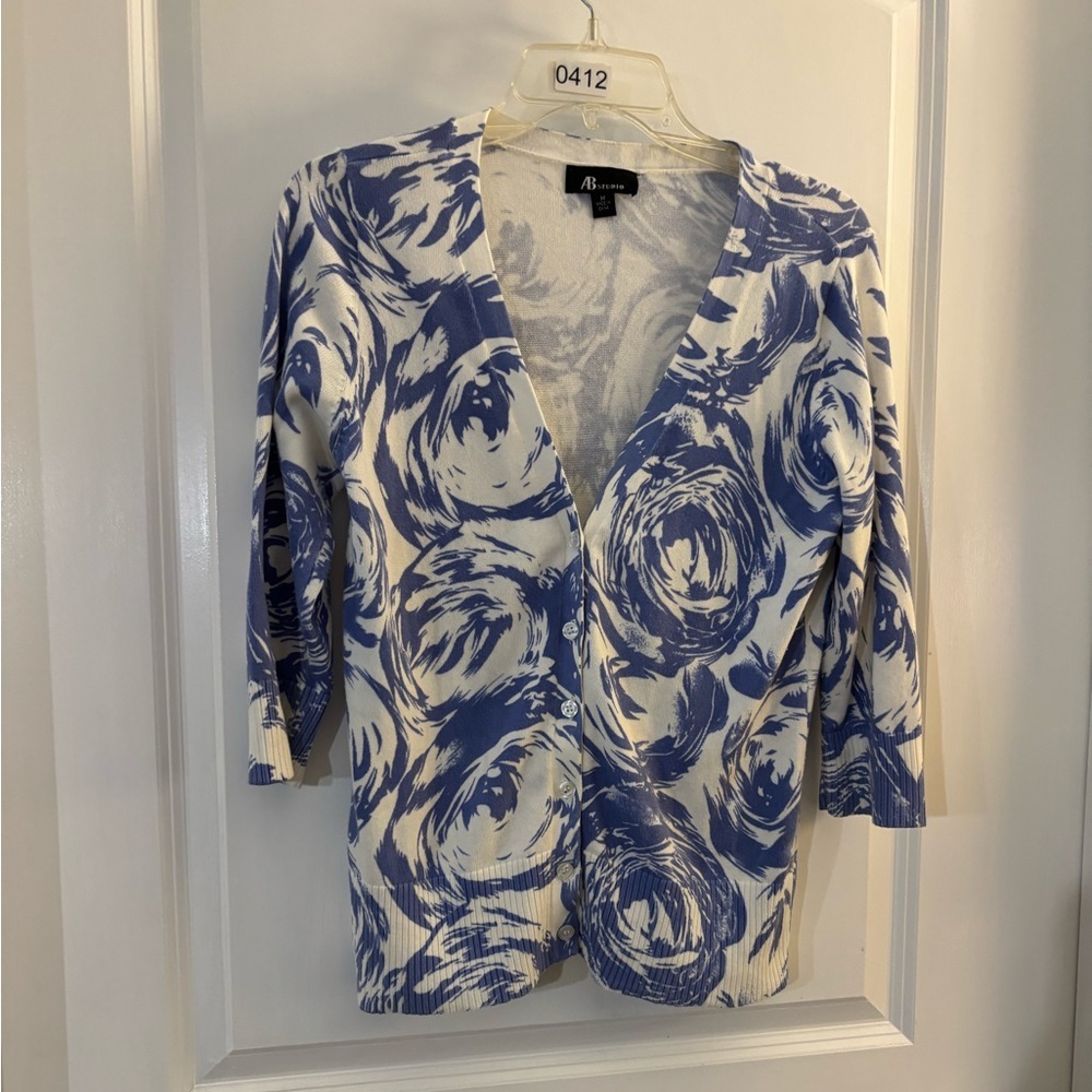 A.B.Studio Blue & Cream Swirl Cardigan Sz Med